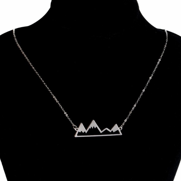 Snow Mountain Necklace Silver NWT - Picture 1 of 3